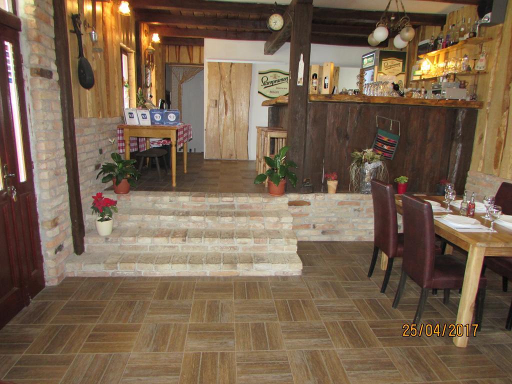 Hotel Guesthouse Stari Jasen Velika Mlaka Kültér fotó